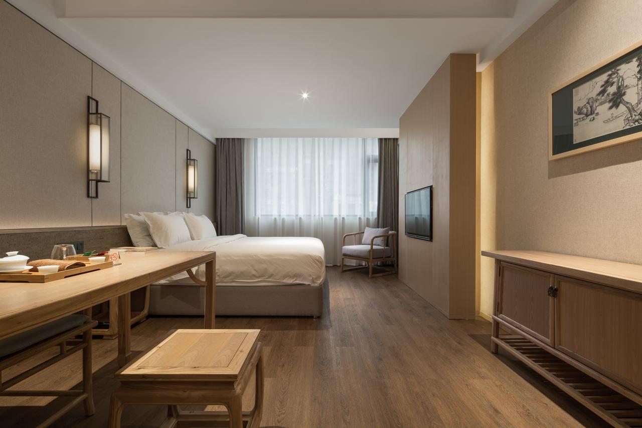 The Hidden House Hotel Chengdu Exterior photo