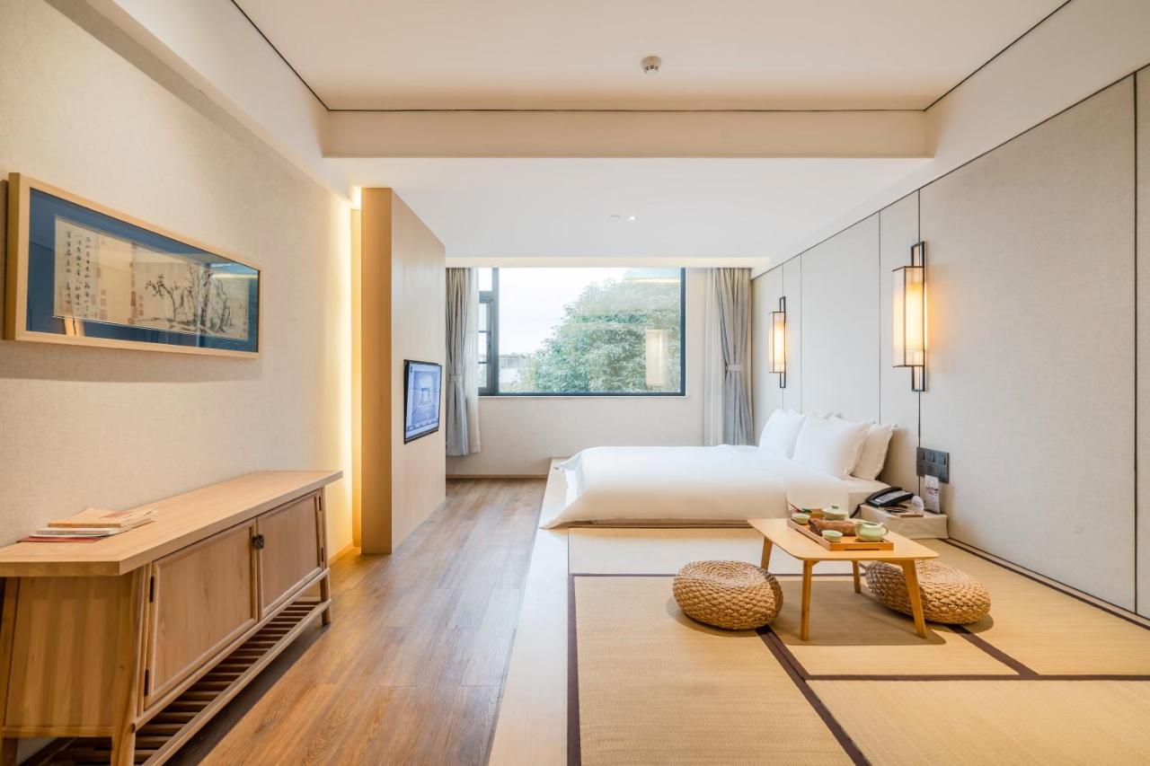 The Hidden House Hotel Chengdu Exterior photo