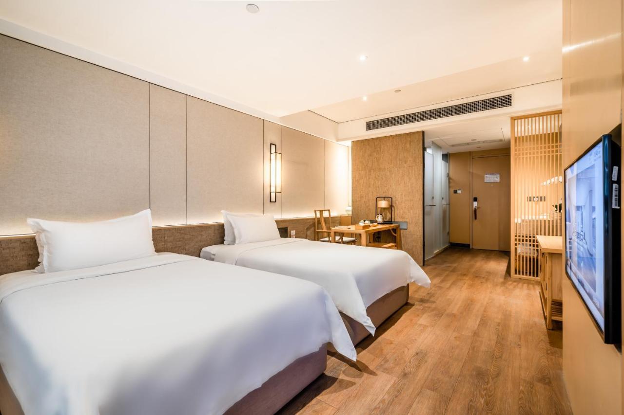 The Hidden House Hotel Chengdu Exterior photo